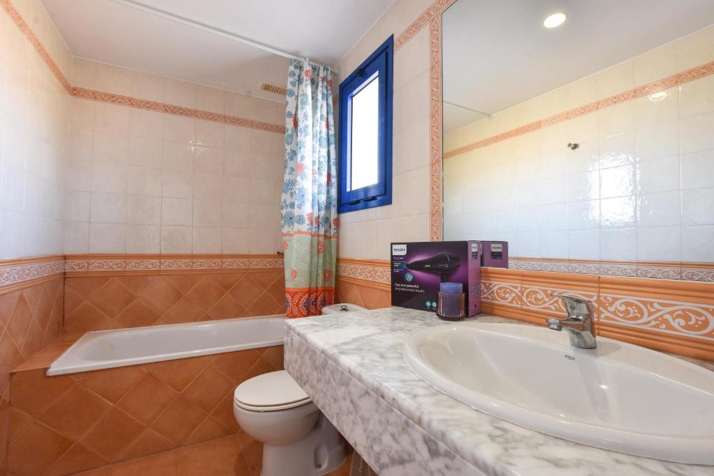 A bathroom at Book Jet - Costa Calma Sun & Pool