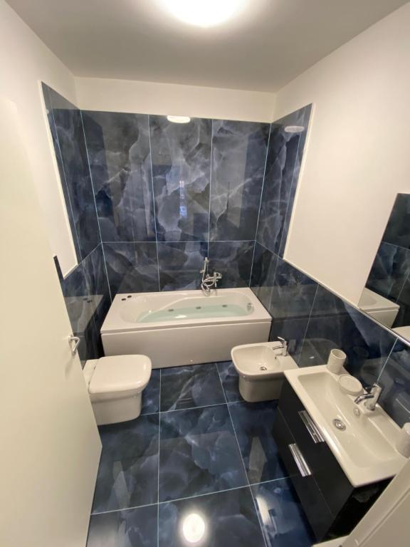 Hotel Plaza Ungheria - Resim 3