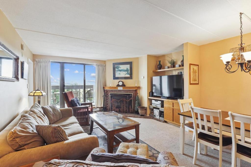 Pinnacle A15, Killington (updated prices 2024)