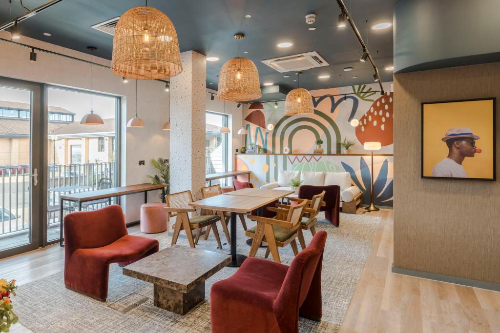 Χώρος καθιστικού στο Your Apartment I Milton Keynes
