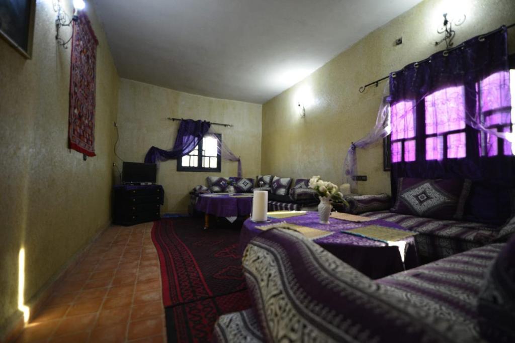 Posezení v ubytování Maison Riad Tamarighte
