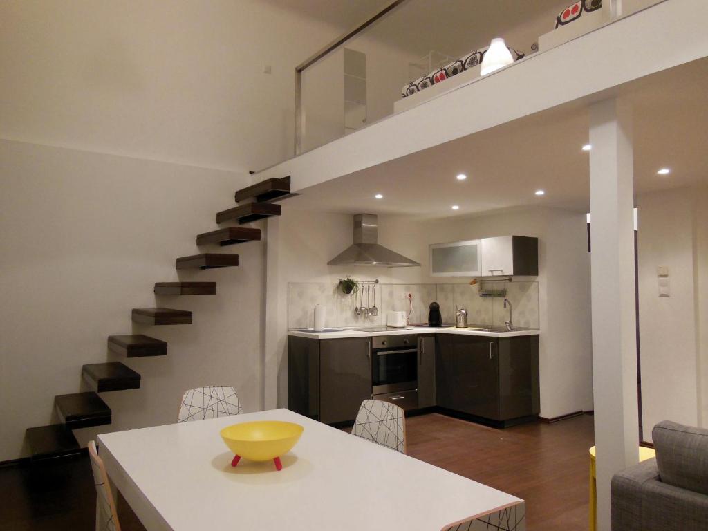 Kodaly Art Apartment - Two-Bedroom Apartment