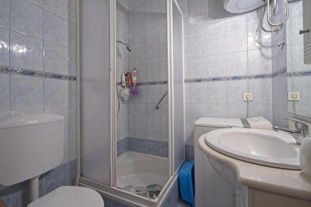 Koupelna v ubytování Apartments Lucija