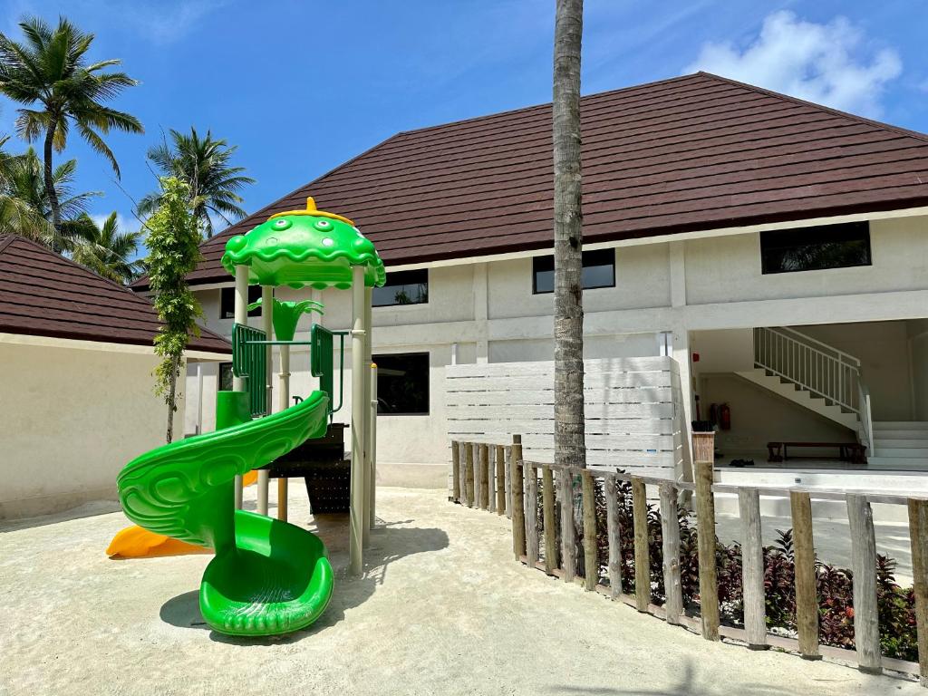OBLU XPERIENCE Ailafushi - All Inclusive with Free Transfers photo