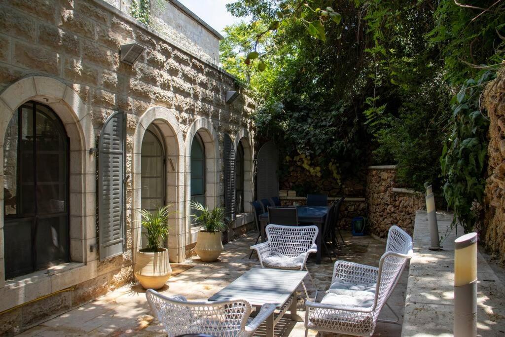 Posezení v ubytování Cozy Heritage Home Jerusalem