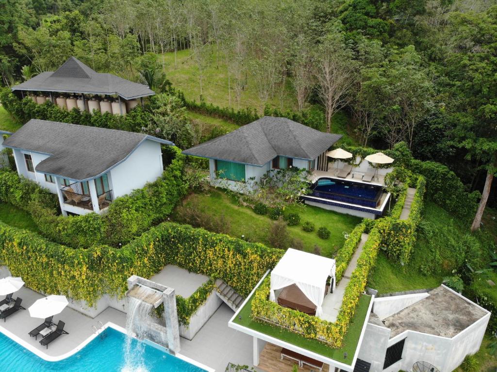 Khaolak Blue Sky Villa - 16