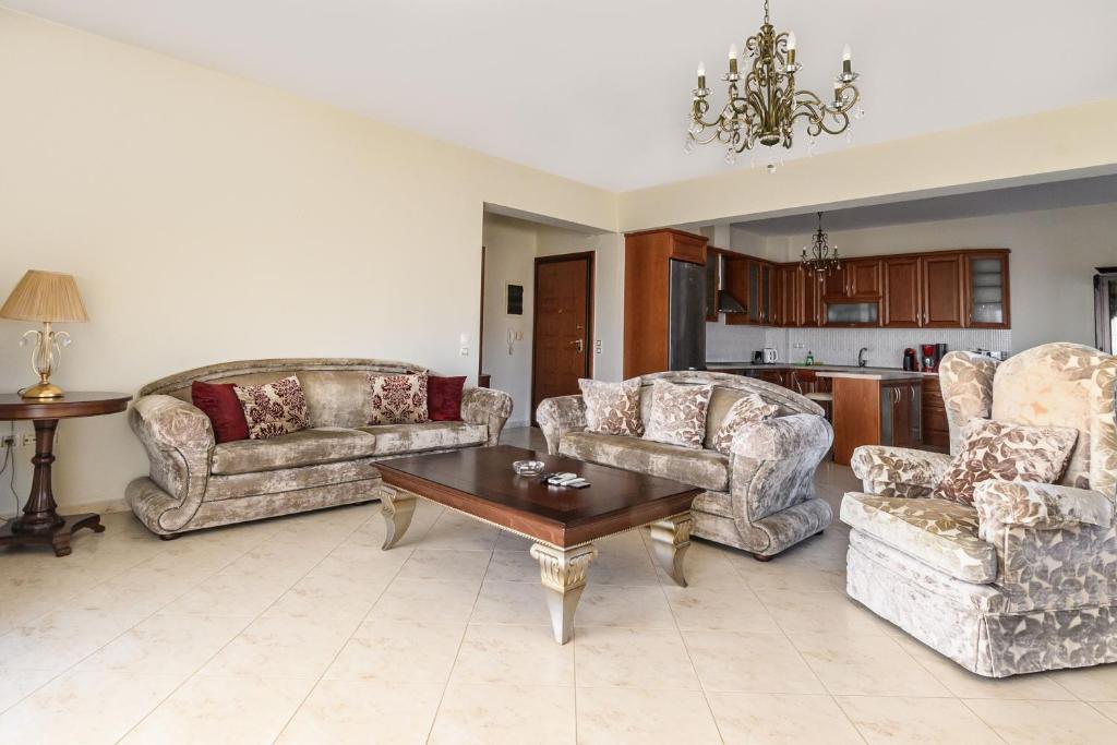 Część wypoczynkowa w obiekcie 4 Seasons Home