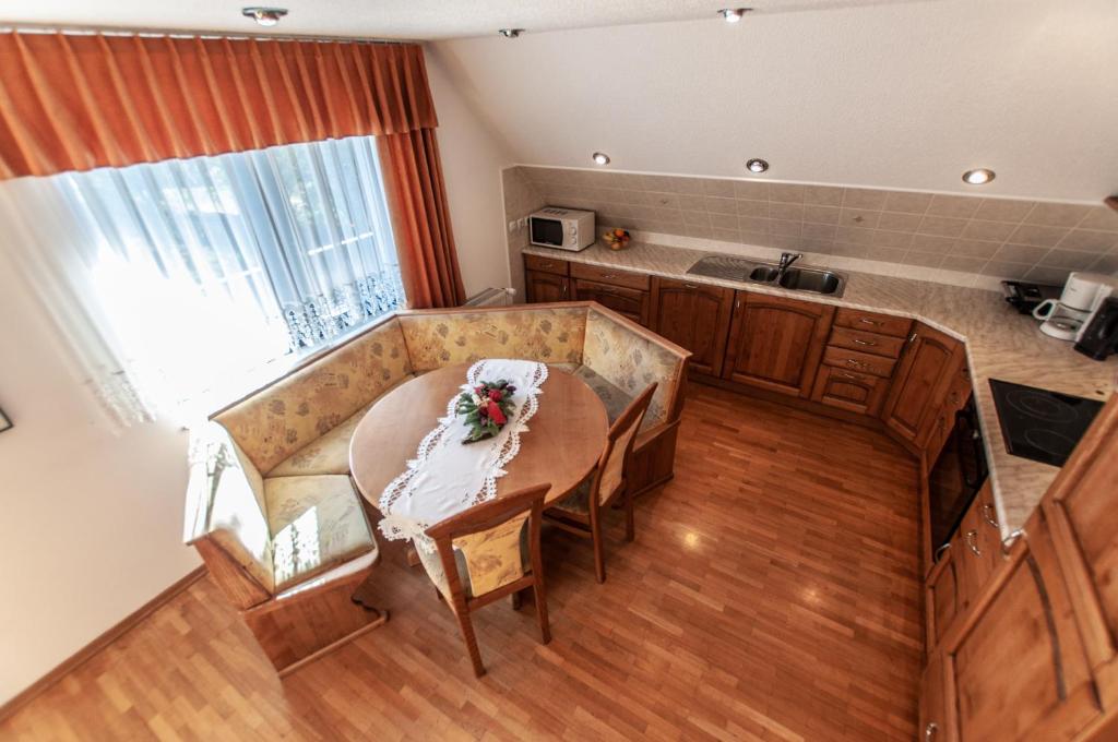 Apartments Francka - Appartamento Con Tre Camere Da Letto E Balcone