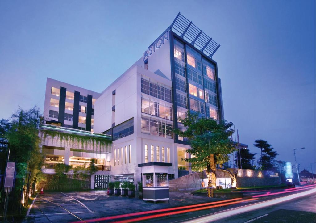 ASTON Jember Hotel & Conference Center - Housity