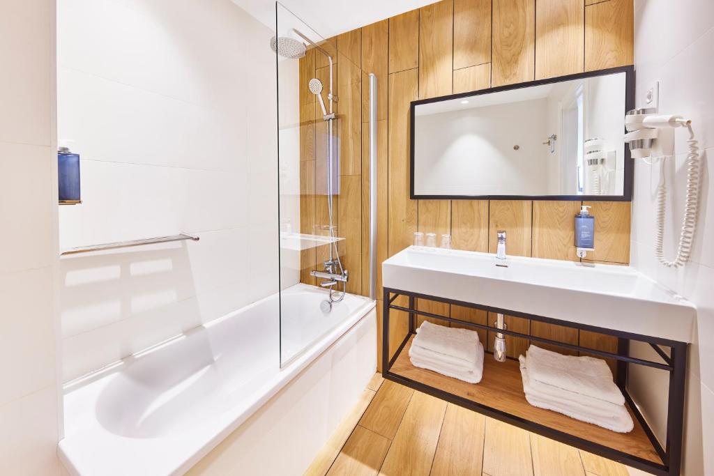 Kúpeľňa v ubytovaní Barcelona Century Hotel