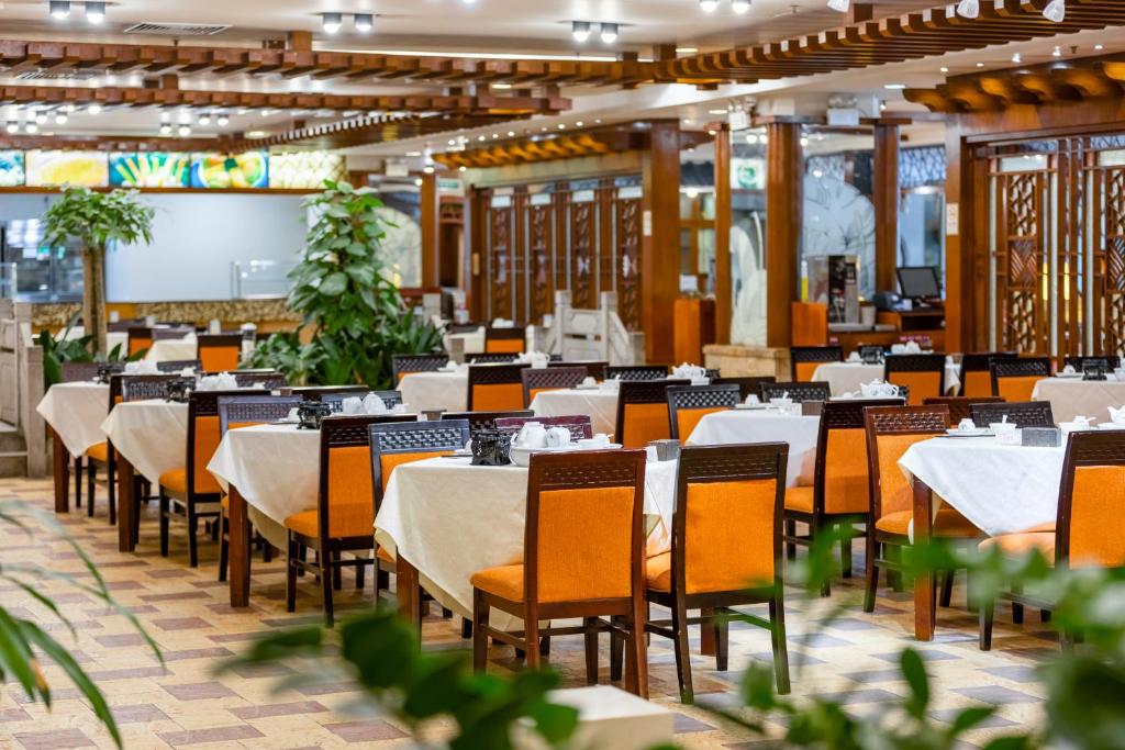 Restaurace v ubytování Crowne Plaza Foshan by IHG - Canton Fair free shuttle bus