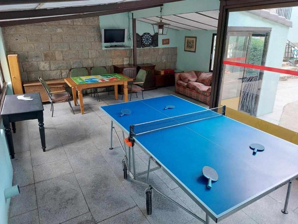 Stolní tenis v ubytování La Vista de Gredos III nebo okolí