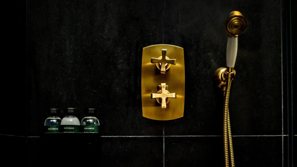 Monsieur George Hotel & Spa - Champs-Elysées - 14