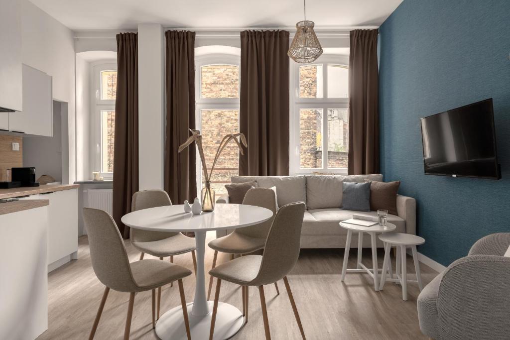 HARBOR APARTMENTS - Sobieskiego - One-Bedroom Apartment