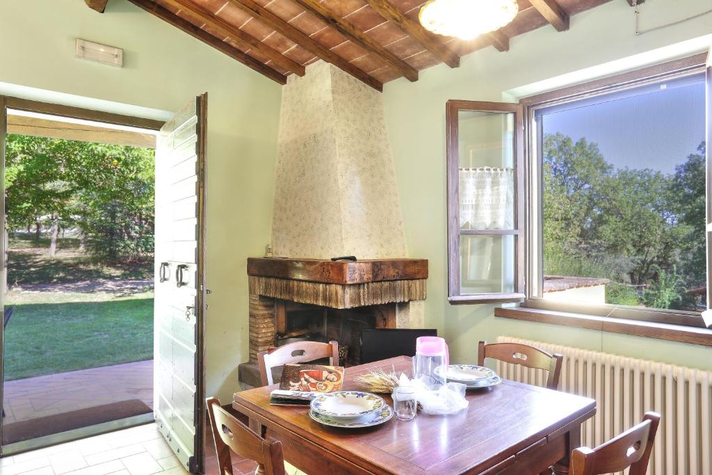 La Collina dei Ciliegi - Apartment With Garden View