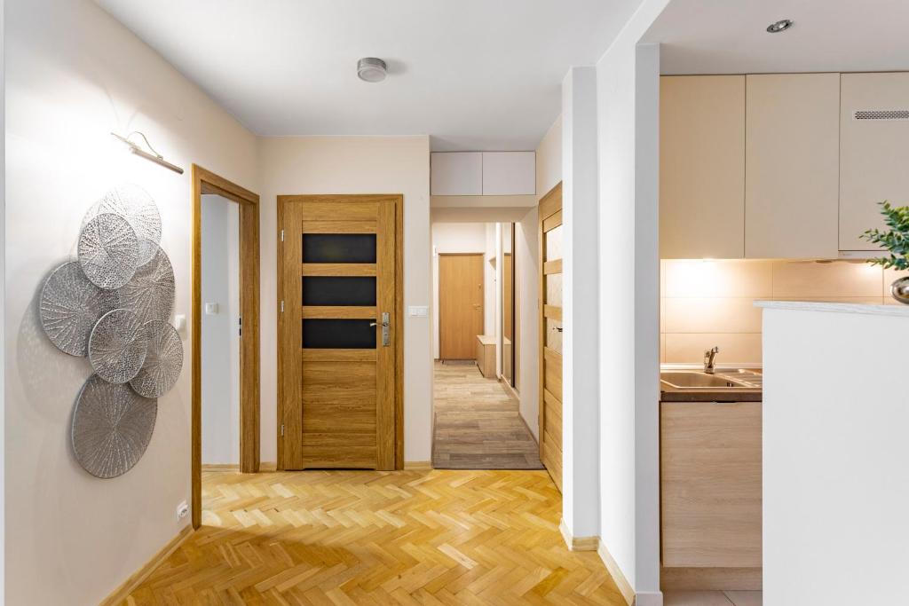 Hala Mirowska Apartments - Appartement à Deux Chambres