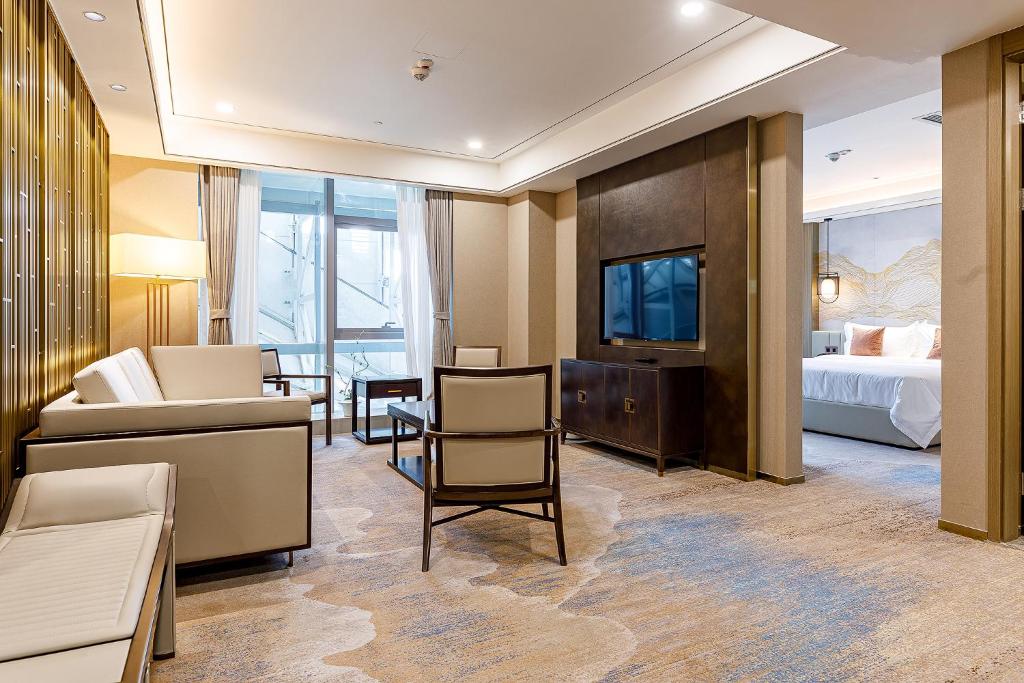 
Deluxe Apartment with Free Parking
