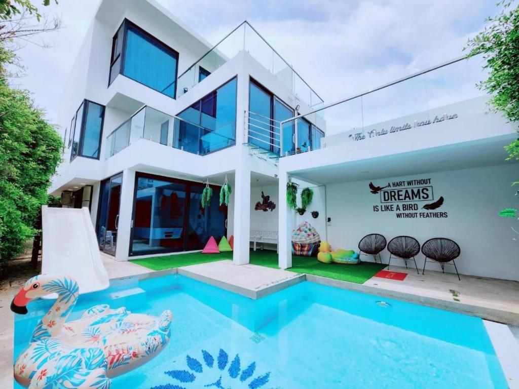 Басейн в или близо до Start Up Pool Villa