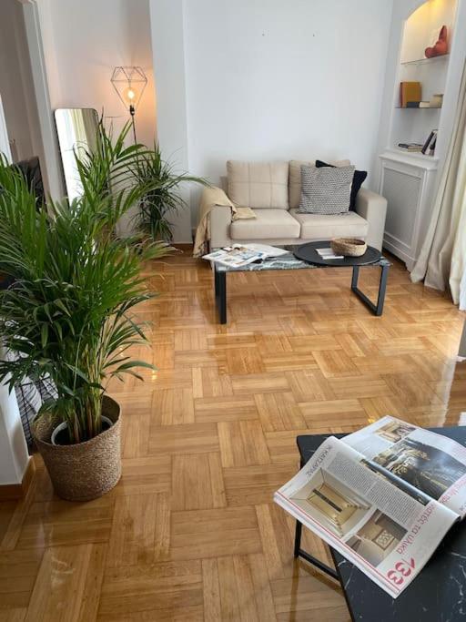 Posedenie v ubytovaní Kolonaki Oasis
