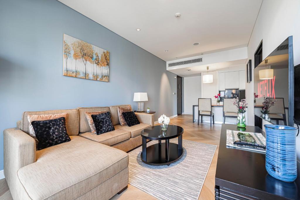 Posezení v ubytování Daniels 1BR at JW Marriott with Dubai Marina View