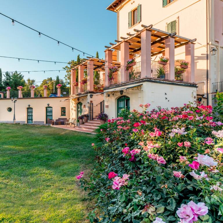 Domus Volumnia Country House