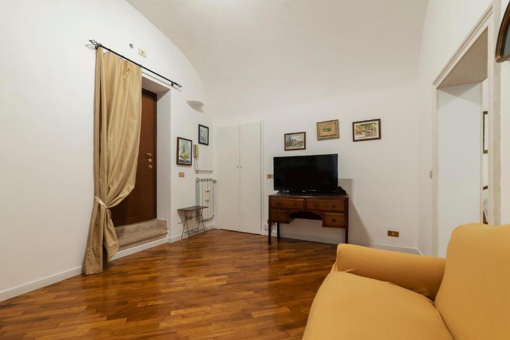TV a/nebo společenská místnost v ubytování Rione Monti & Cavour Apartment