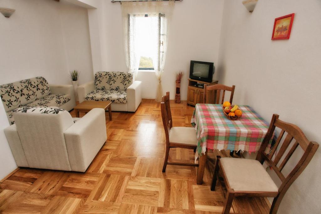 B&B Apart Hotel Paštrovski Konak - 6