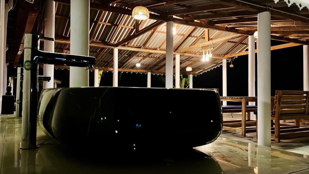 Posezení v ubytování Vibes and Tides Beach Resort by Enlightened Vagabond