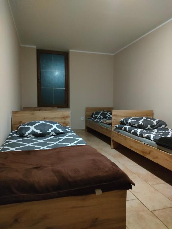 Dworek Zawadzkich - Chambre Quadruple Avec Salle De Bains