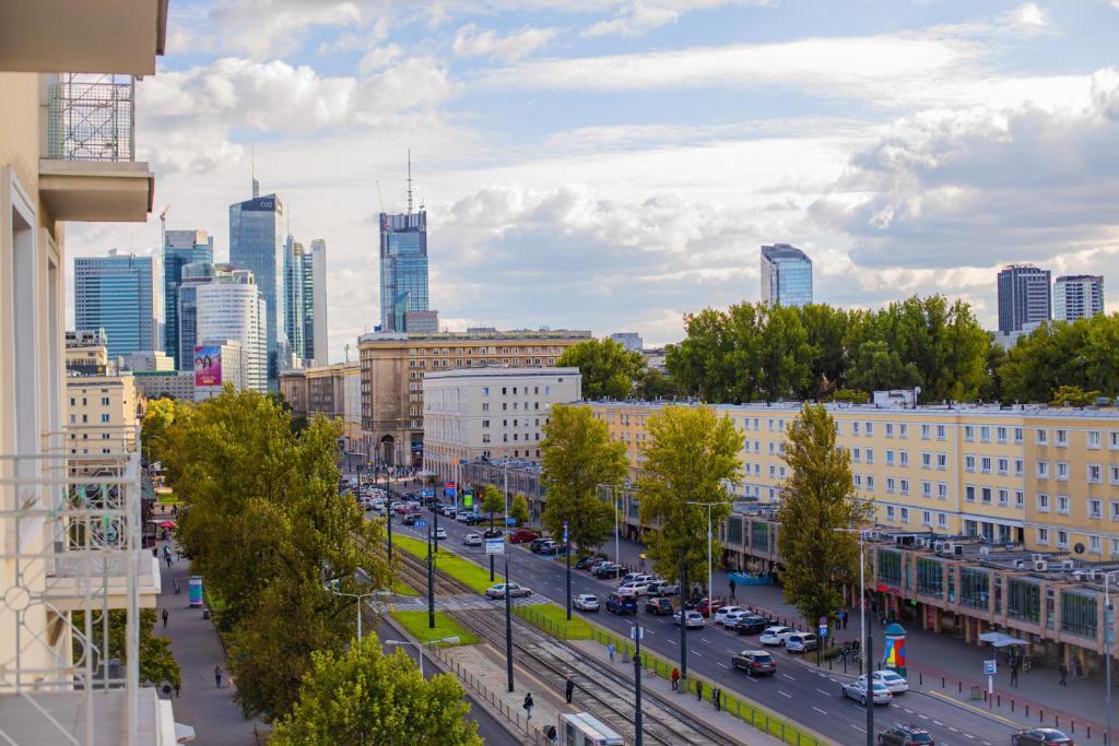 Large flat. Great view. City Center.