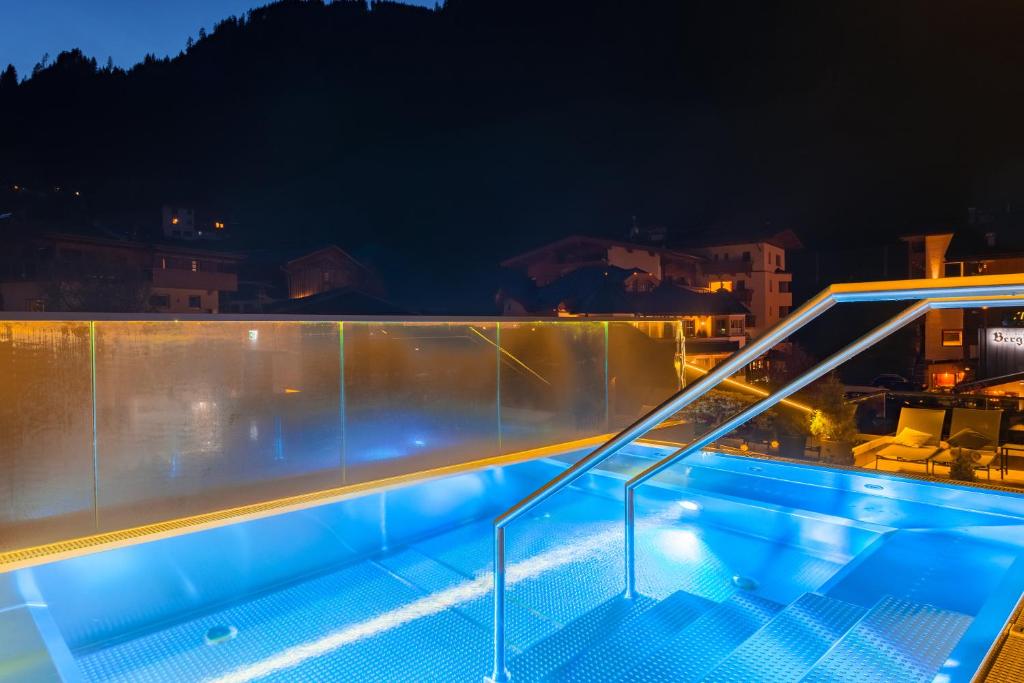 Bazén v ubytování Hotel Jäger 3Sterne Superior nebo v jeho okolí