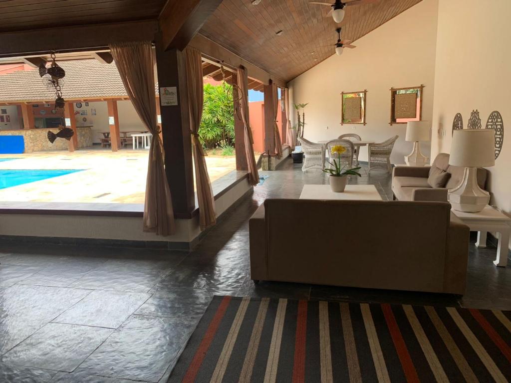 Casa Iluminada pelo Sol, Espetaculo no Jd Acapulco - Housity