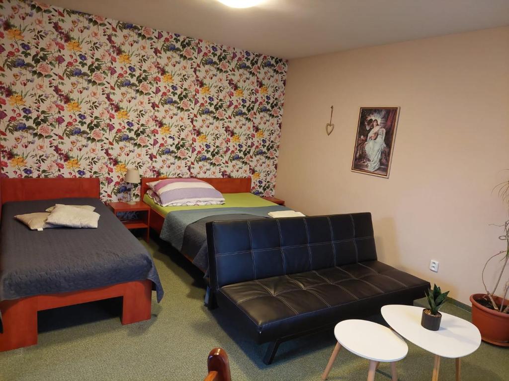 Penzion SLUNCE - Triple Room With Terrace