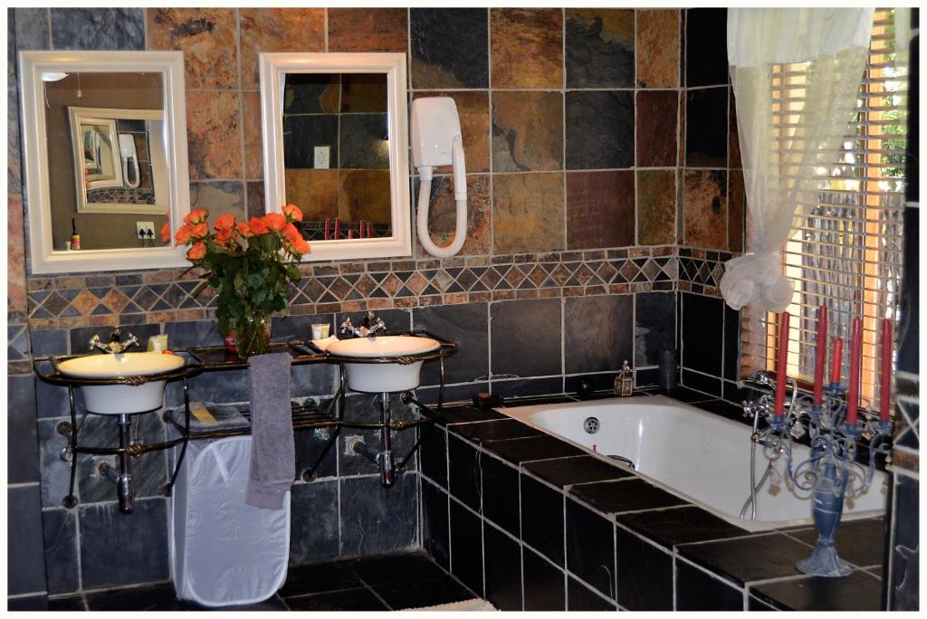 3 Brothers B&B - Double Room - Roman Room