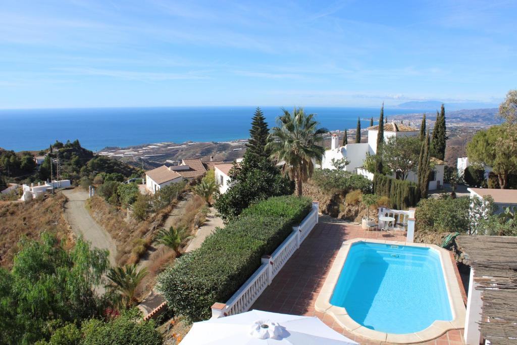 Bazén v ubytování Villa Tranquila - Costa del Sol - Great Seaview - Priv Pool - 3 bed nebo v jeho okolí