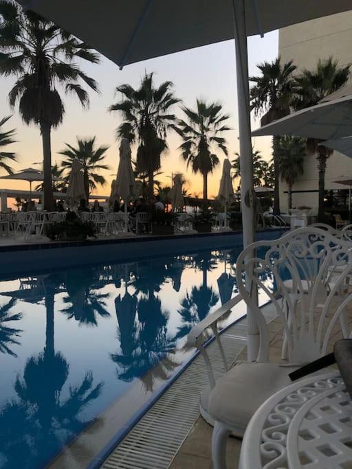 Sea View Deluxe Apartment - Imazhi 4