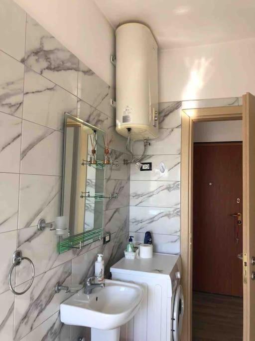 Sea View Deluxe Apartment - Imazhi 3