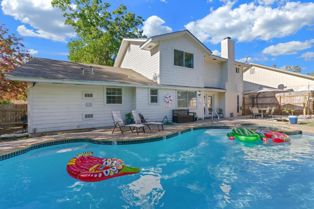Villa Luxury Home Heated Pool Hot Tub Games Pet Friendly San villa-luxury-home-heated-pool-hot-tub-games-pet-friendly-san