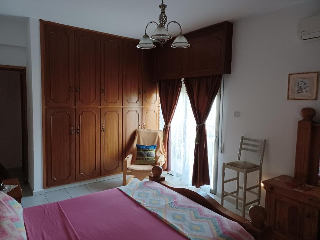 Postel nebo postele na pokoji v ubytování Shared Top 1st floor villa