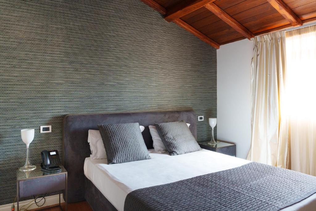 The Place 217 - Resim 31