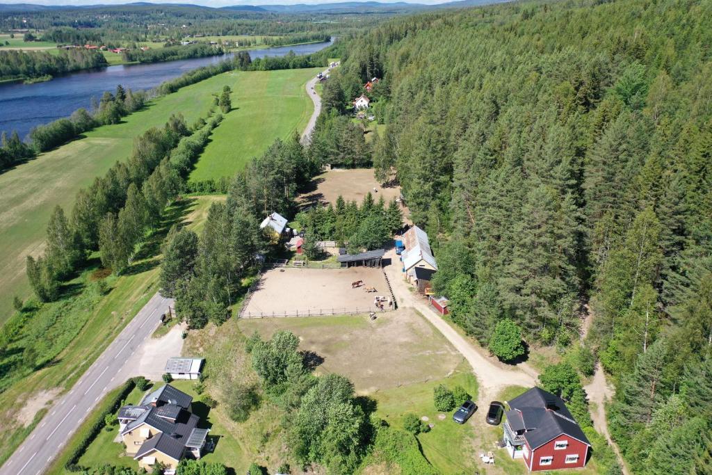 Farm house River&Horse view 