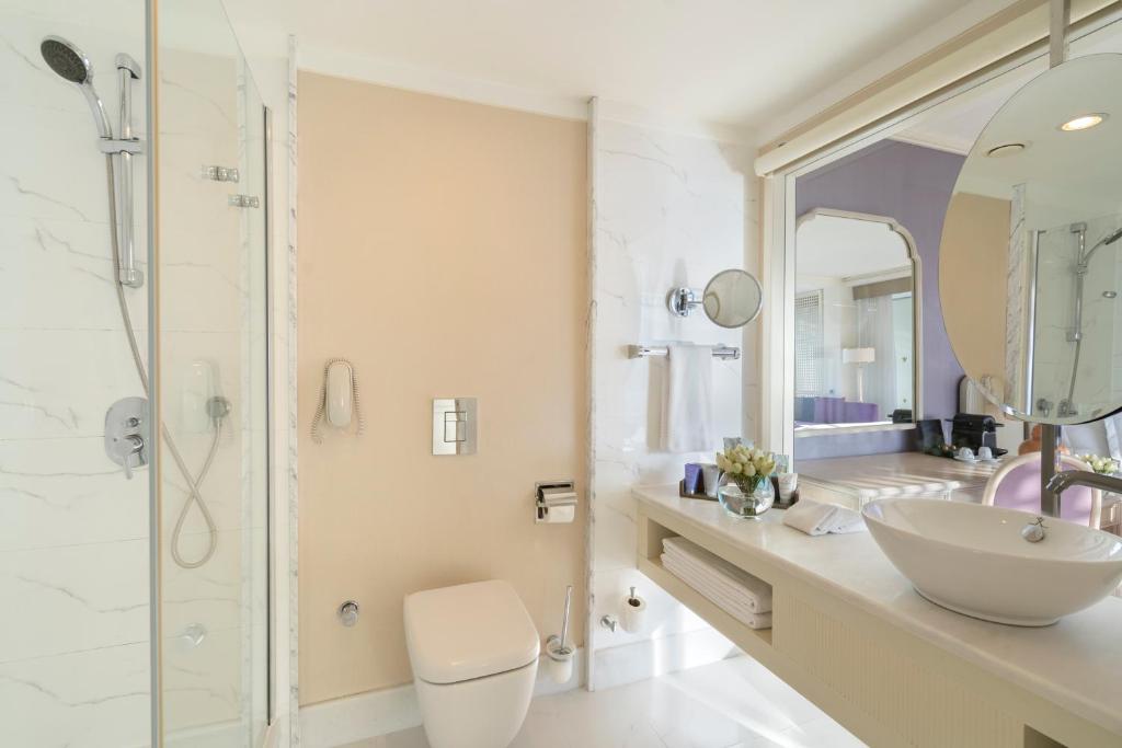 Rixos Downtown Antalya - The Land Of Legends Access - Deluxe King Bed Room Con Vista Al Mar Panorámica