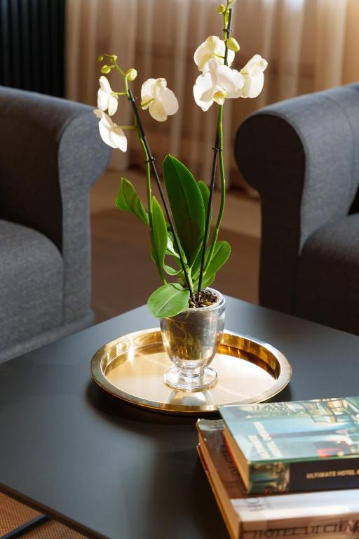 The Place 217 - Resim 12