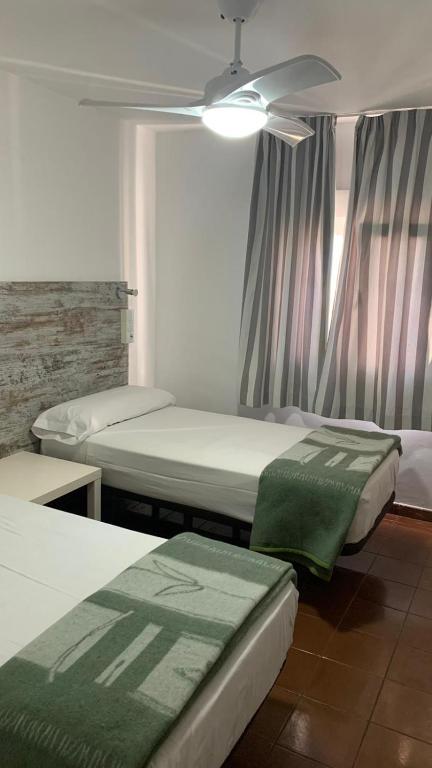 Casa de Huéspedes Almansa, Madrid – Updated 2023 Prices