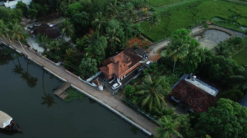 Mountde Kumarakom - Housity