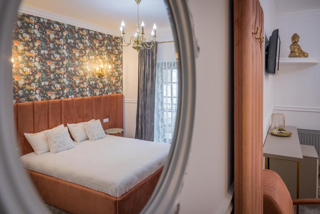 Hotel Vila Central Boutique Satu Mare - Deluxe Double Room With Balcony