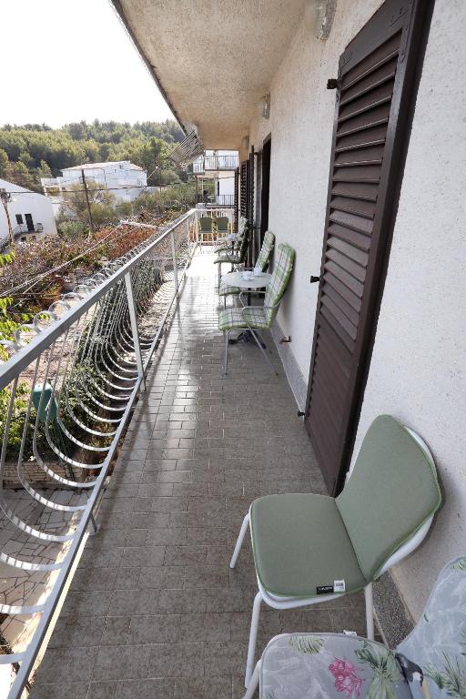 Balkón alebo terasa v ubytovaní Apartman Karaga