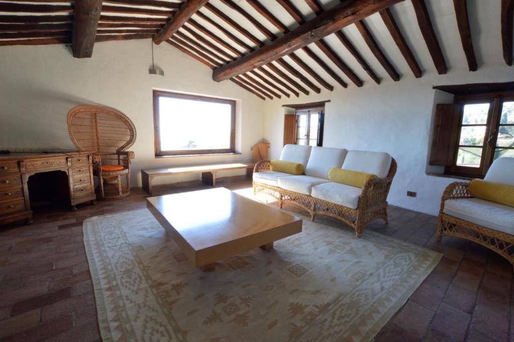 Posedenie v ubytovaní La Migliana by Nicola Real Estate