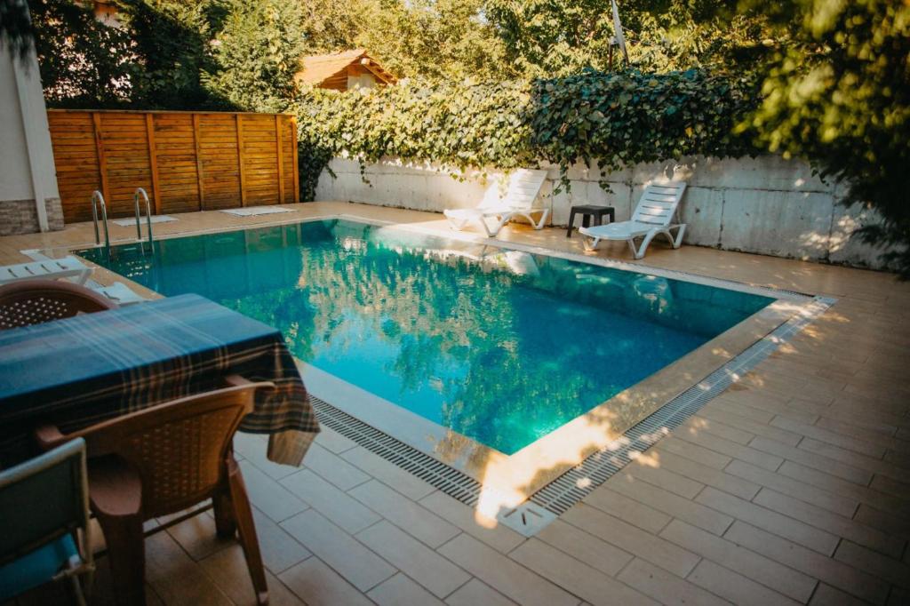 House with Private Pool and Garden in Sapanca