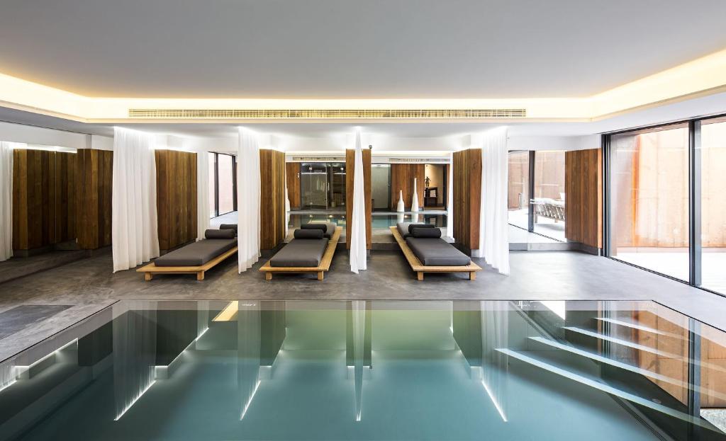 A piscina localizada em Sublime Comporta Country Retreat & SPA ou nos arredores